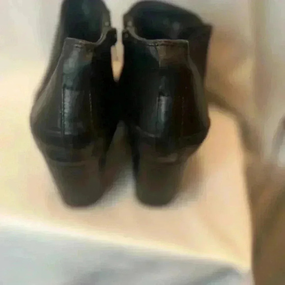 Clarks Verona Ease Womens Leather Ankle Bootie Block Moto Grunge 8 - Picture 3 of 7